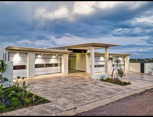 4 BEDROOM HOUSE FOR SALE IN WATERKLOOF RIDGE